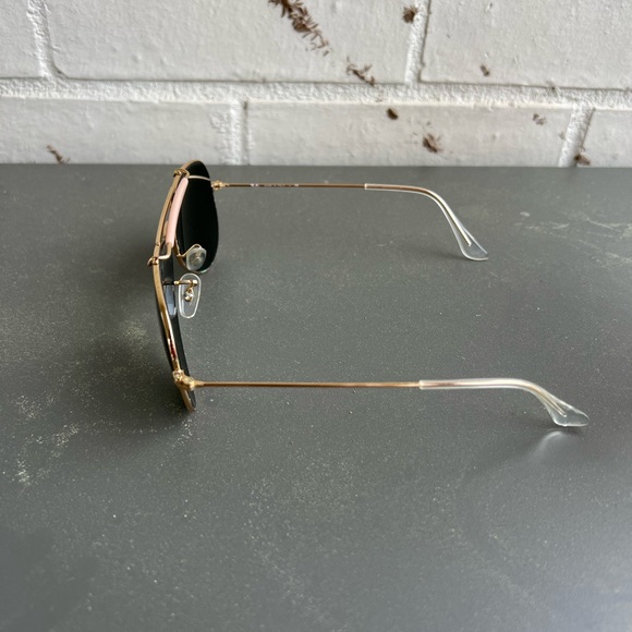 Ray-ban womens aviator sunglasses. - Picture 3 of 6